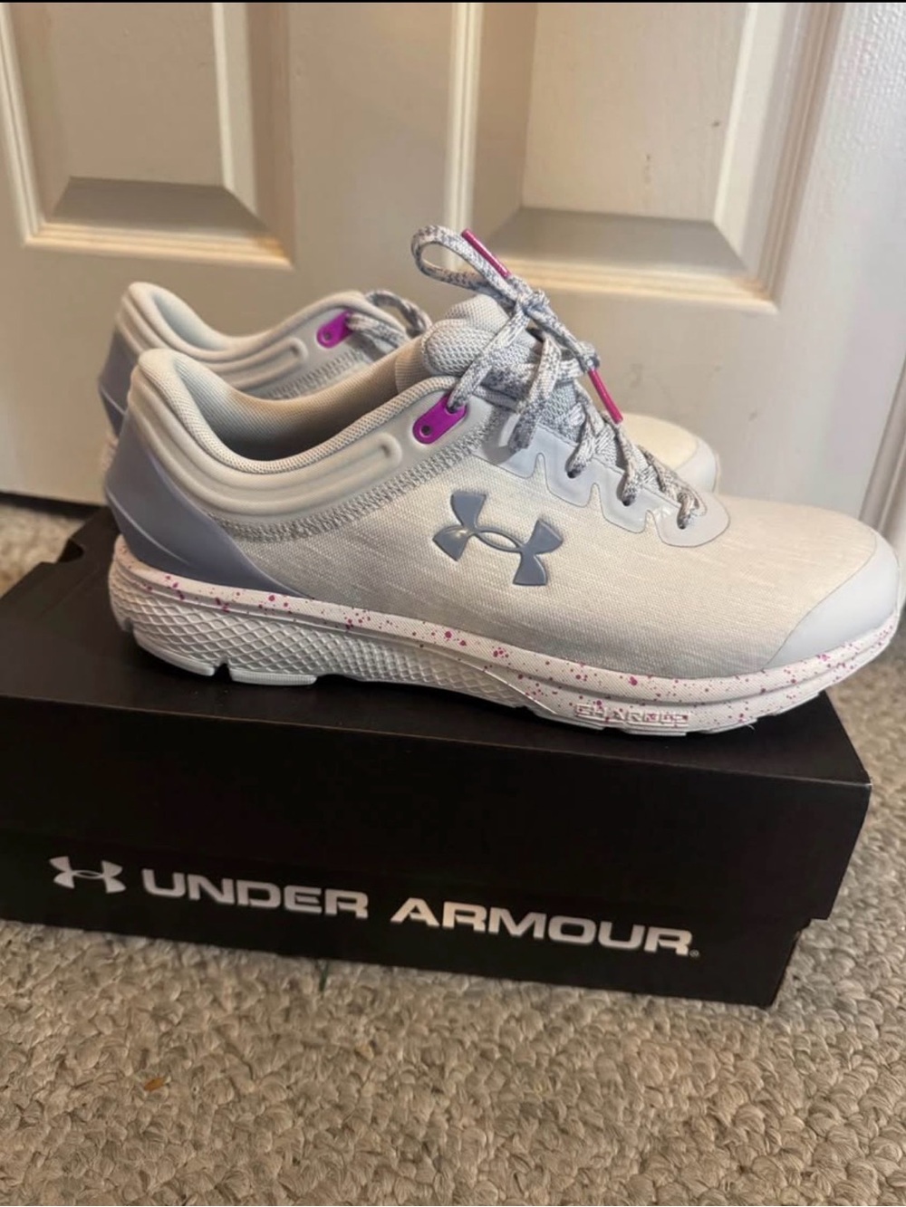 Under Armour Women’s Light Gray and Pink Athletic Sneakers Size 11